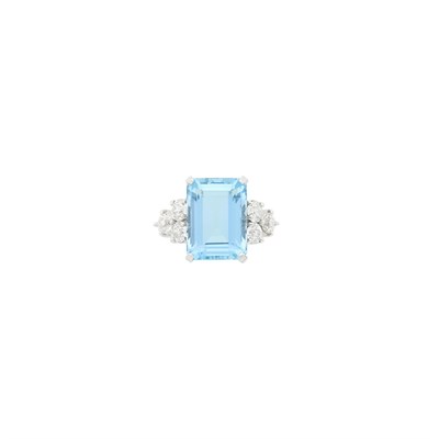Lot 1079 - Platinum, Aquamarine and Diamond Ring