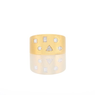 Lot 2008 - Wide Gold, Diamond and Sapphire Ring