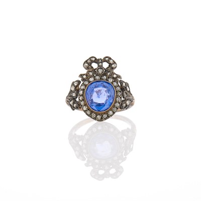 Lot 2079 - Antique Gold, Silver, Sapphire and Diamond Bow Pinky Ring