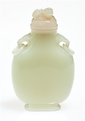 Lot 5 - A Chinese White Jade Snuff Bottle