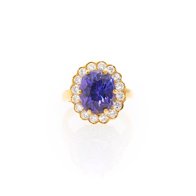 Lot 2012 - Gold, Tanzanite and Diamond Ring