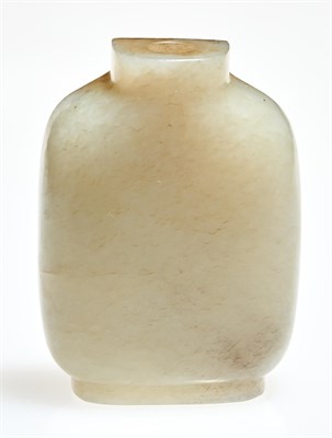 Lot 1 - A Chinese White Jade Snuff Bottle
