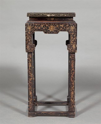 Lot 192 - A Chinese Parcel Gilt Lacquered Stand