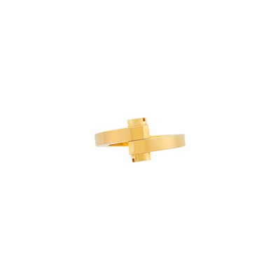Lot 232 - Cartier Rose Gold 'Menotte' Crossover Ring