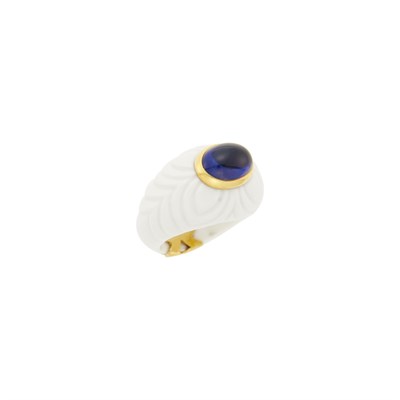 Lot 4 - Bulgari Fluted White Ceramic, Gold and Cabochon Iolite 'Chandra' Ring