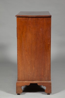 Lot 102 - George III Mahogany Chest of Drawers