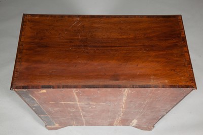 Lot 102 - George III Mahogany Chest of Drawers