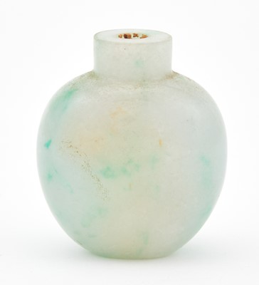Lot 37 - A Chinese Jadeite Snuff Bottle