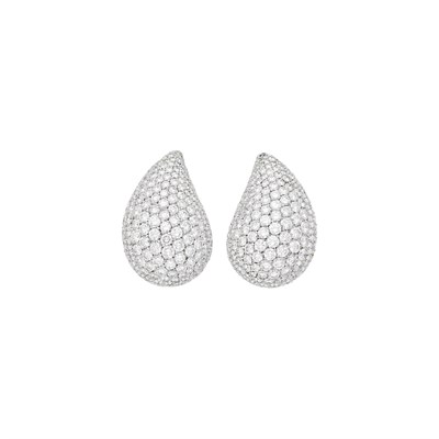 Lot 147 - Vhernier Pair of White and Diamond 'Gocce' Earclips