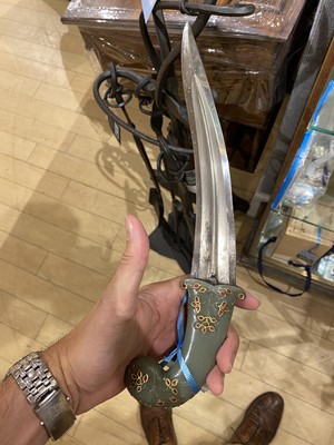 Lot 121 - Indian Mughal Jade Dagger