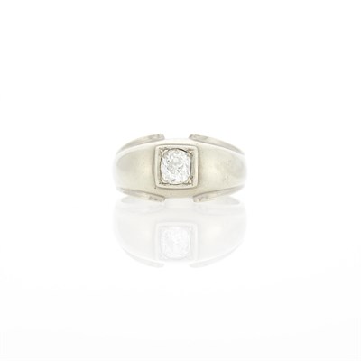 Lot 1168 - Gentleman's White Gold and Diamond Ring