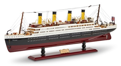 Lot 101 - Model of the R.M.S. Titanic Ocean Liner