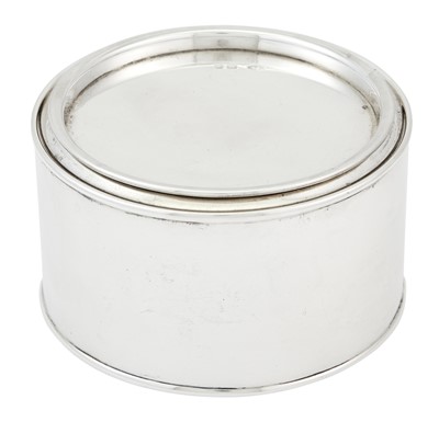 Lot 174 - George V Novelty Sterling Silver "Paint Tin" Box