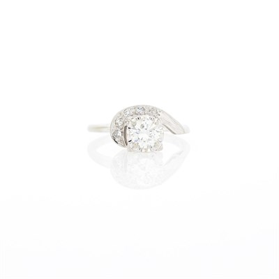 Lot 1148 - White Gold and Diamond Ring