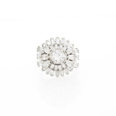 Lot 1116 - Platinum and Diamond Ring