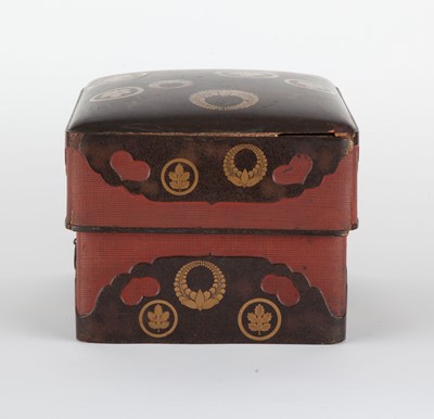 Lot 86 - Japanese Lacquer Box