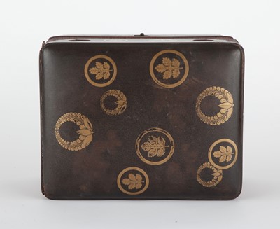 Lot 86 - Japanese Lacquer Box