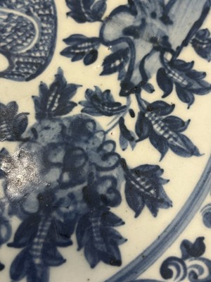 Lot 324 - A Chinese Blue and White Porcelain Dish