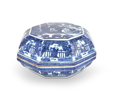 Lot 65 - A Chinese Blue and White Porcelain Box and Cover