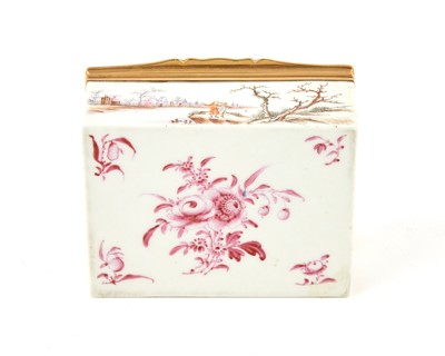 Lot 136 - Famille Rose Enameled Chinese Export Porcelain Snuff Box