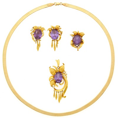 Lot 1141 - Group of Gold and Synthetic Color Change Corundum Jewelry and Chain Necklace