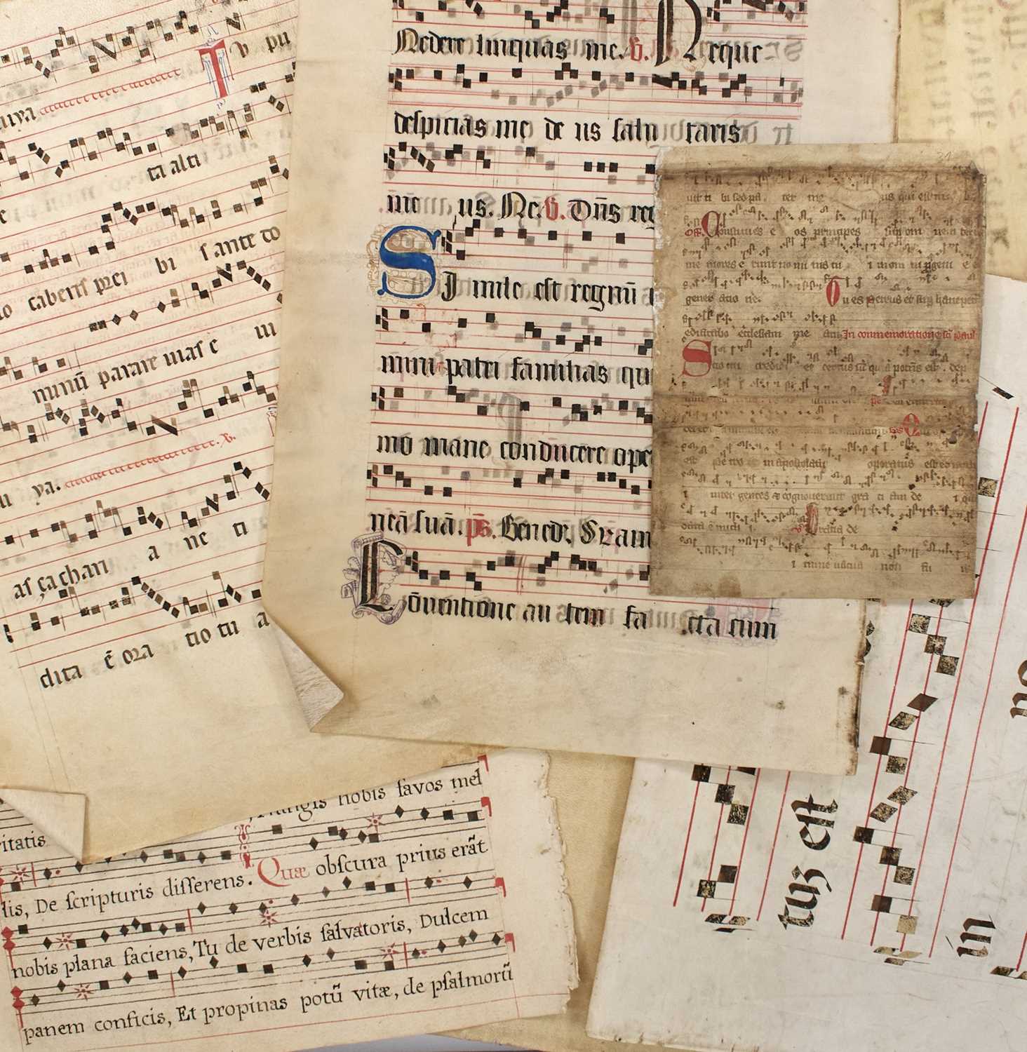 Lot 14 - [MUSIC MANUSCRIPTS]
A group of six leaves extracted from medieval and early modern antiphonals.