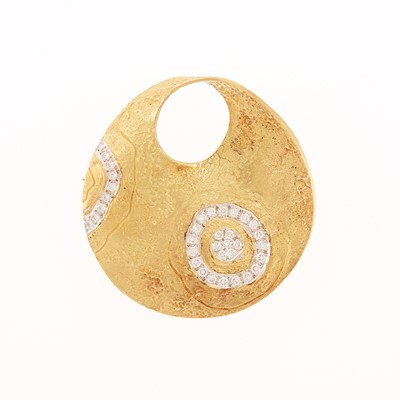 Lot 1129 - Sequoia Gold and Diamond Circle Pendant-Brooch
