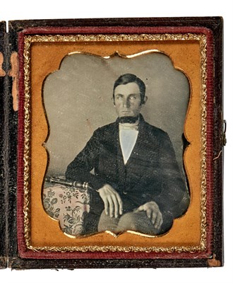 Lot 516 - [DAGUERREOTYPE-MUSICIANS] Daguerreotype of a...