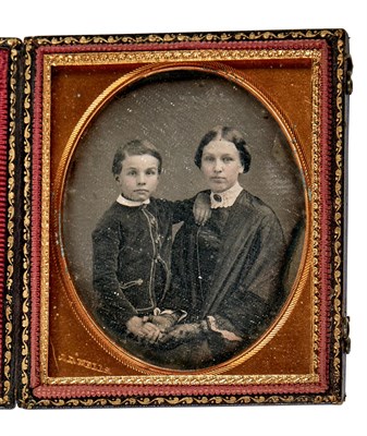 Lot 521 - [DAGUERREOTYPE-PORTRAIT] Four daguerreotypes...