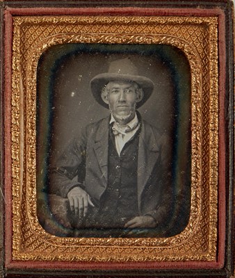 Lot 525 - [DAGUERREOTYPE-PORTRAIT] Seven daguerreotypes...