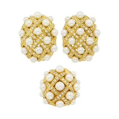Lot 20 - Pair of Gold, Cultured Pearl and Diamond Earclips and Ring