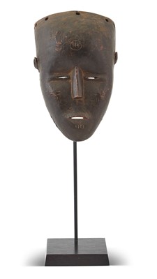 Lot 151 - Luvale Mask
