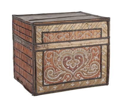Lot 88 - Bamboo, Rattan and Shell Decorated Box