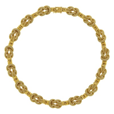 Lot 127 - Gold Mesh Hercules Knot Necklace