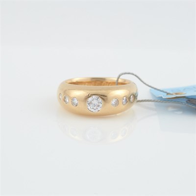 Lot 223 - Diamond Ring, 7 diamonds, center stone about 0....