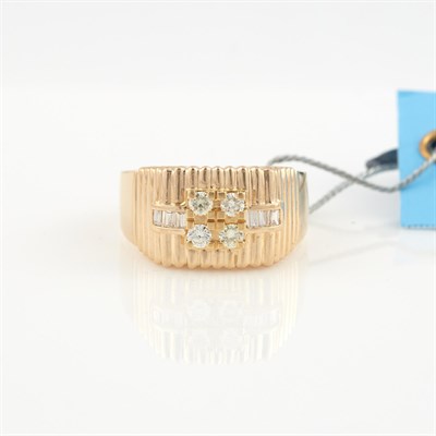 Lot 230 - Diamond Ring, 10 diamonds about 0.60 ct., 18K...