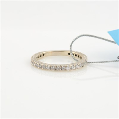 Lot 251 - Diamond Wedding Ring, 29 diamonds about 0.50...