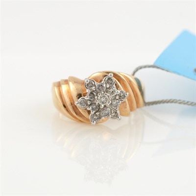 Lot 274 - Diamond Ring, 13 diamonds about 0.50 ct., 10K...