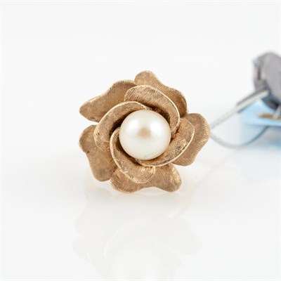 Lot 471 - Gold and Bead Ring, 14K 6 dwt. all