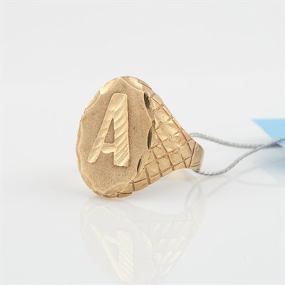 Lot 479 - Gold Initial Ring, 10K 3 dwt.