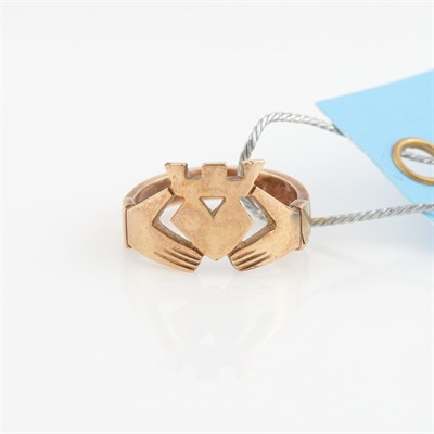Lot 526 - Gold Ring, 9K 2 dwt.