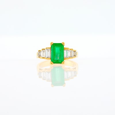 Lot 1066 - Gold, Emerald and Diamond Ring