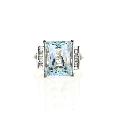 Lot 2092 - White Gold, Aquamarine and Diamond Ring