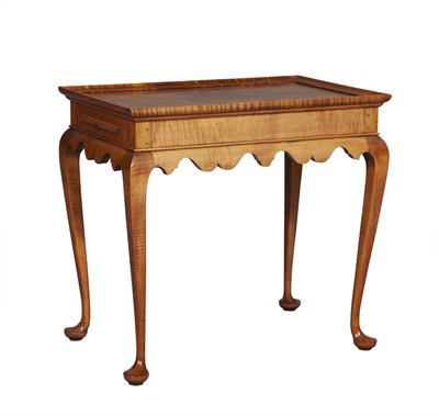 Lot 155 - Queen Anne Style Figured Maple Tray Top Tea Table