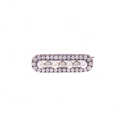 Lot 1088 - Antique Silver, Gold, Pearl and Diamond Pin