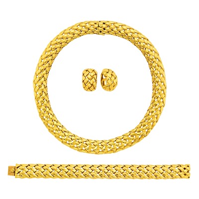 Lot 10 - Van Cleef & Arpels Woven Gold Woven Necklace, Bracelet and Pair of Hoop Earclips, France