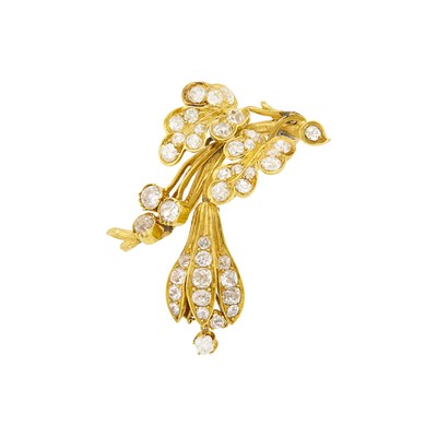 Lot 117 - Antique Gold and Diamond Pendant-Brooch