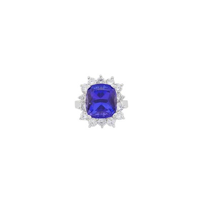 Lot 112 - Platinum, Tanzanite and Diamond Ring
