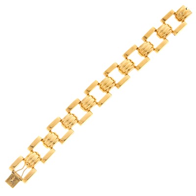 Lot 1132 - Gold Bracelet