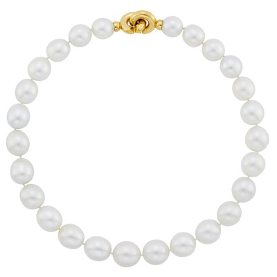 Lot 165 - South Sea Cultured Pearl Necklace with Gold Clasp